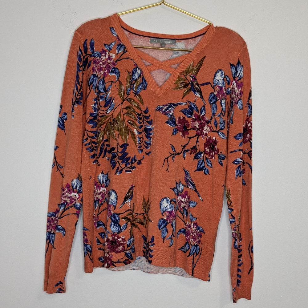 Daniel Rainn Medium Coral Orange Floral Bird Pullover Criss-Cross V-Neck Sweater